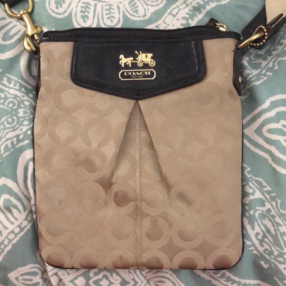 Coach Swingpack Madison Signature Pleated X-body Handbag - Picture 1 of 11